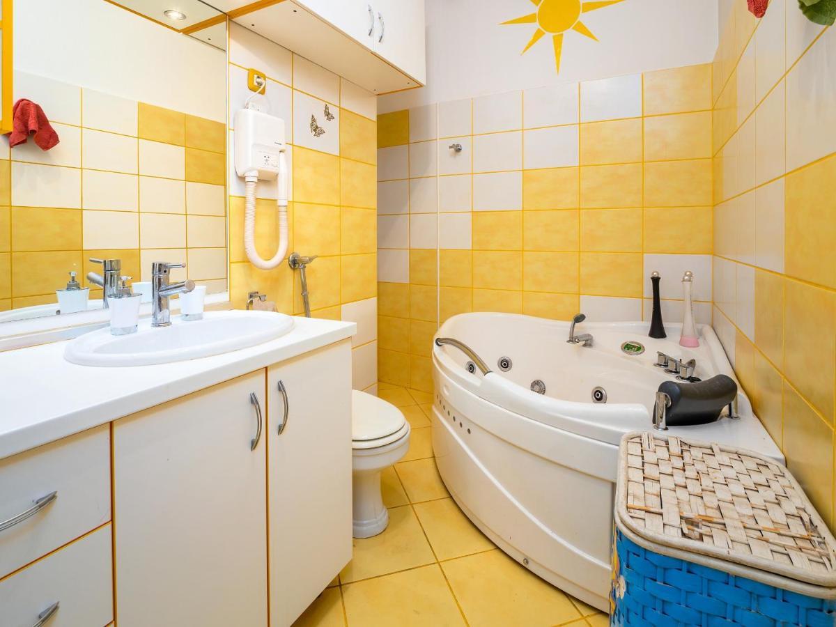 Grand Apartment In Strict Center Of Rijeka Exterior photo